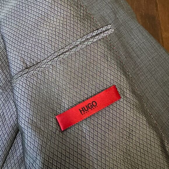 HUGO (HUGO BOSS Red Label) Virgin Wool Two-Button Blazer Sport Coat Grey - Picture 10 of 15
